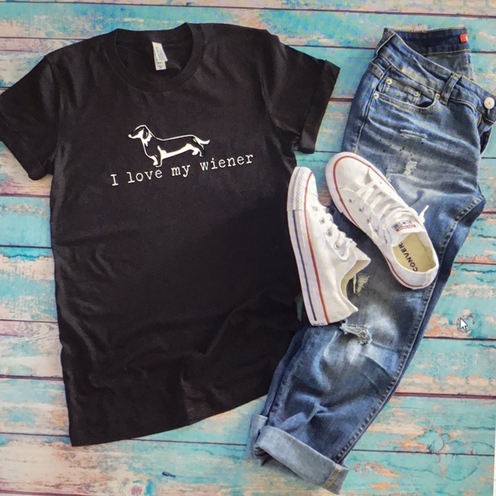 🆕 I love my wiener -dog unisex T shirt 🐕 - Picture 1 of 1